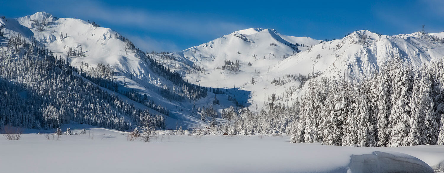 Squaw Valley Alpine Meadows hosts throwback après party